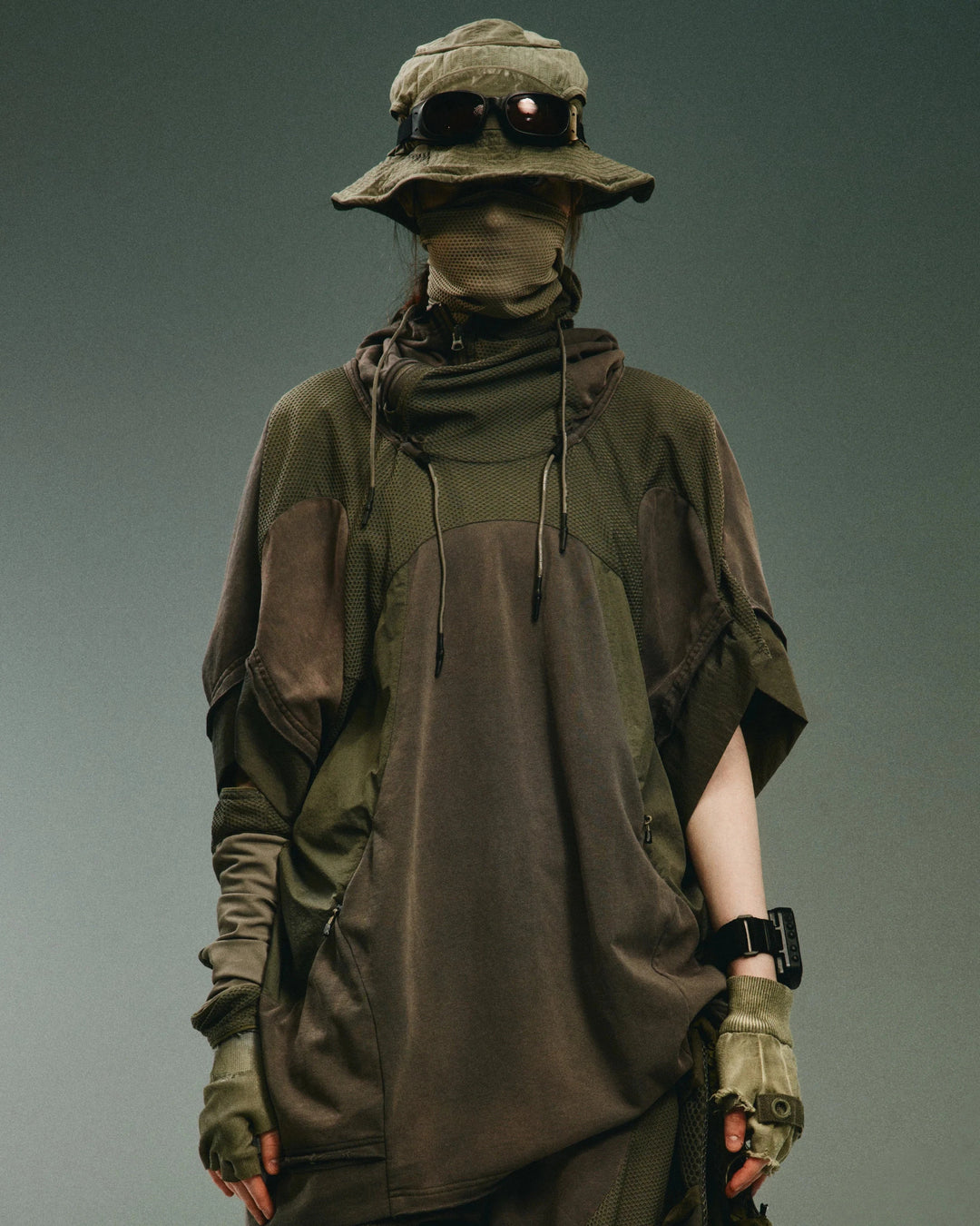 TM / NAMELESS HOODED T-SHIRT