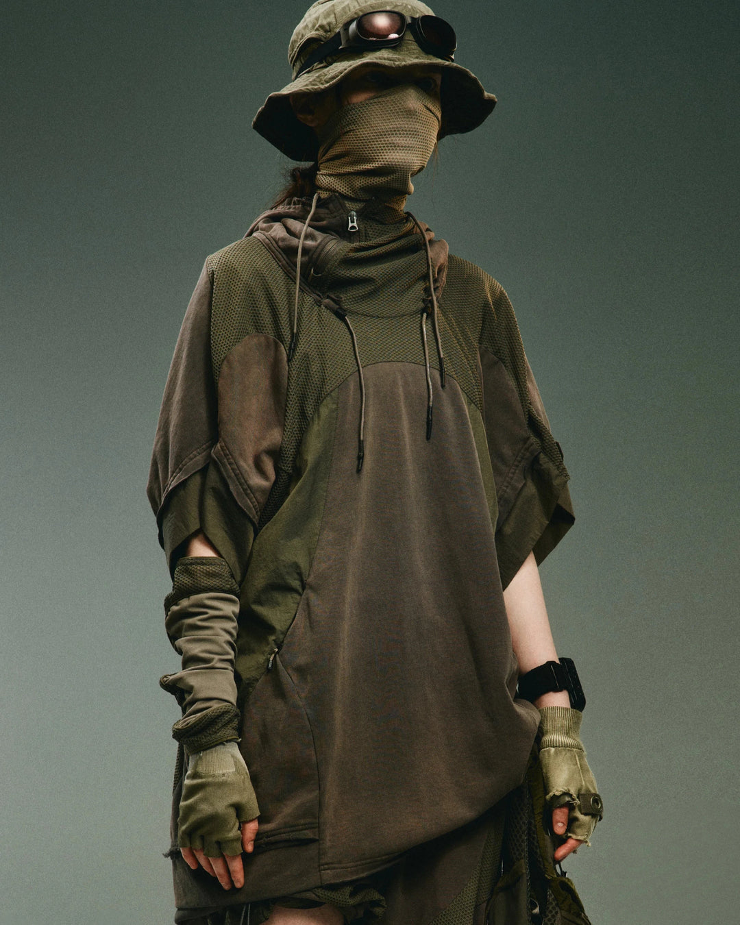 TM / NAMELESS HOODED T-SHIRT