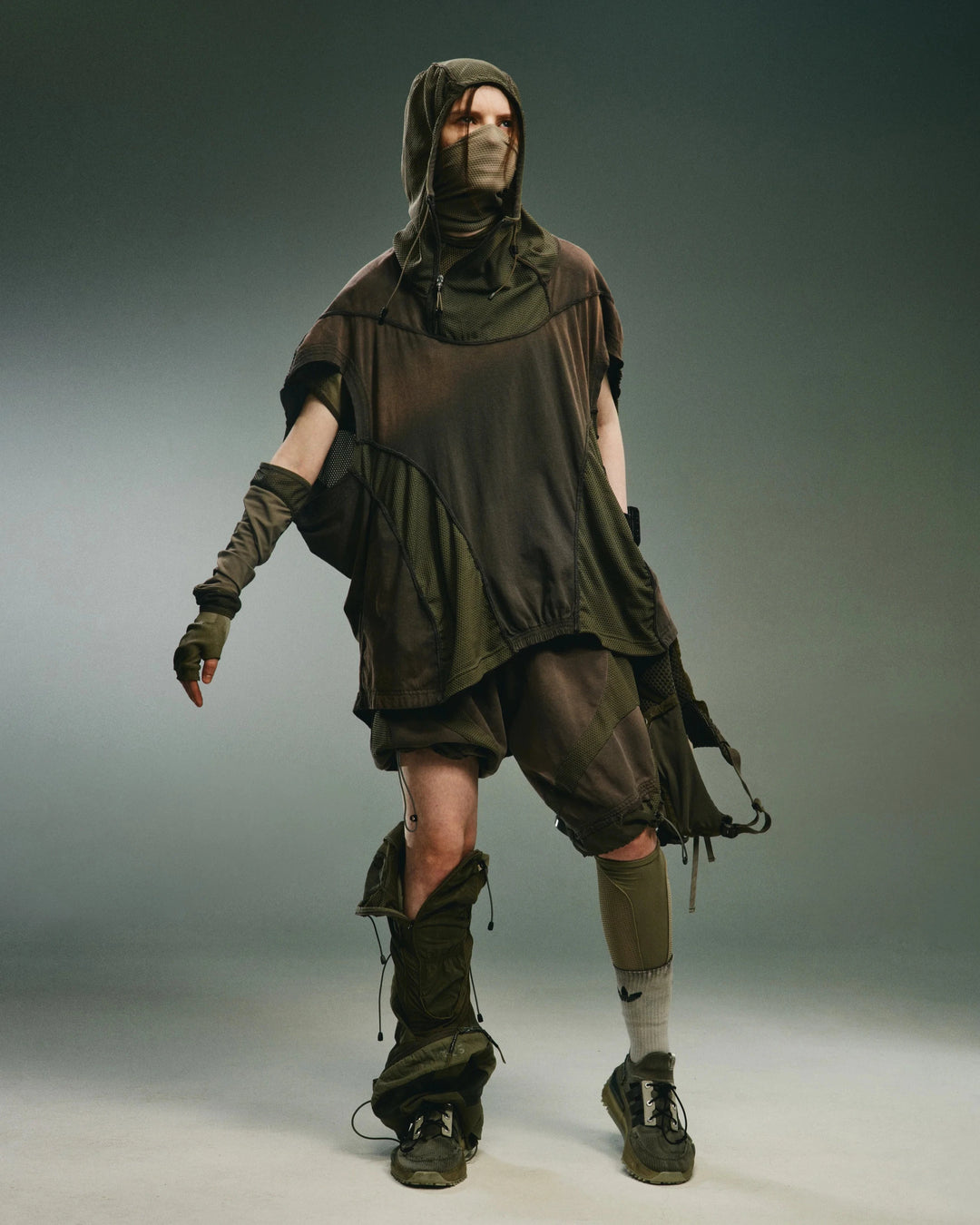 TM / NAMELESS HOODED TANK TOP
