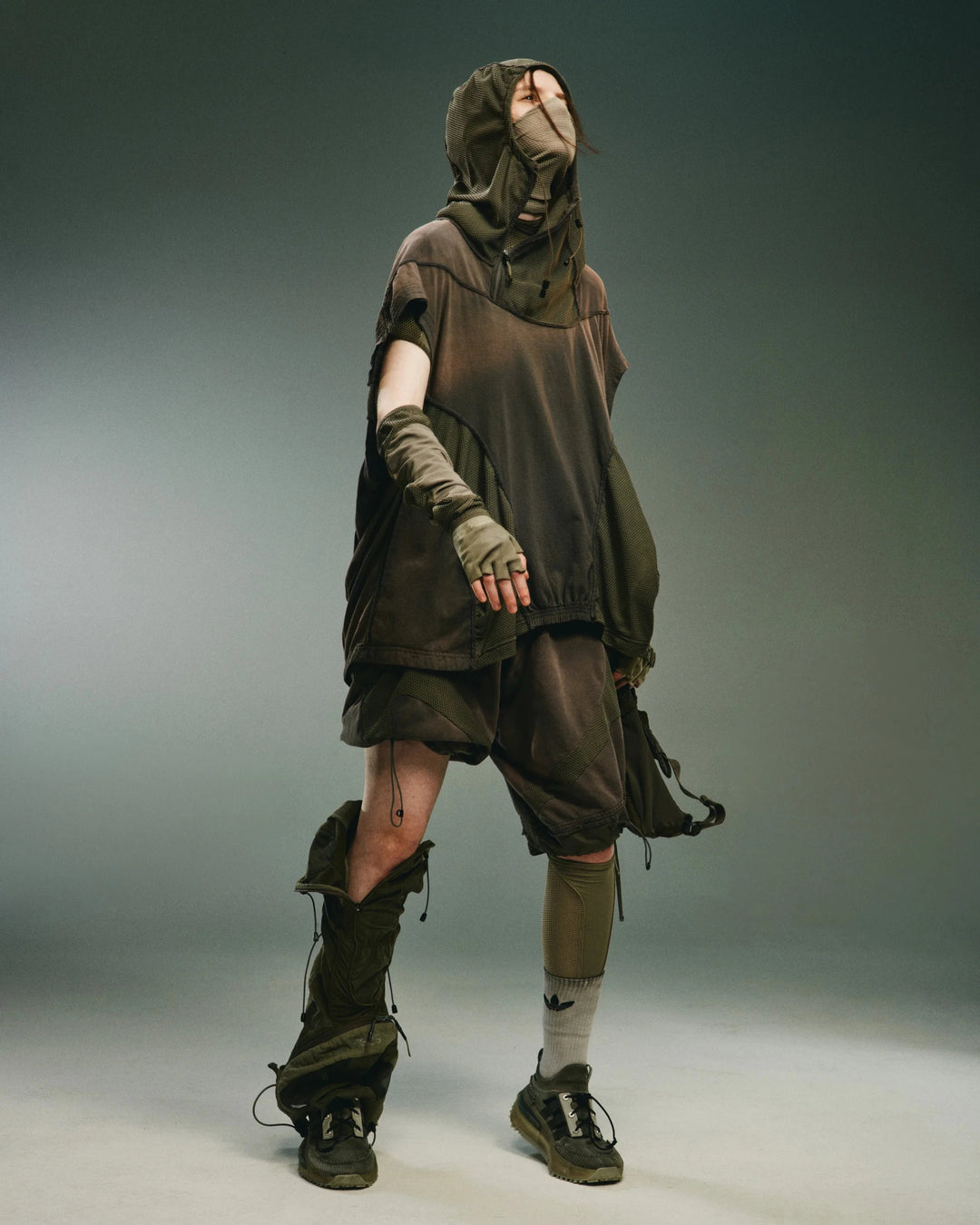 TM / NAMELESS HOODED TANK TOP