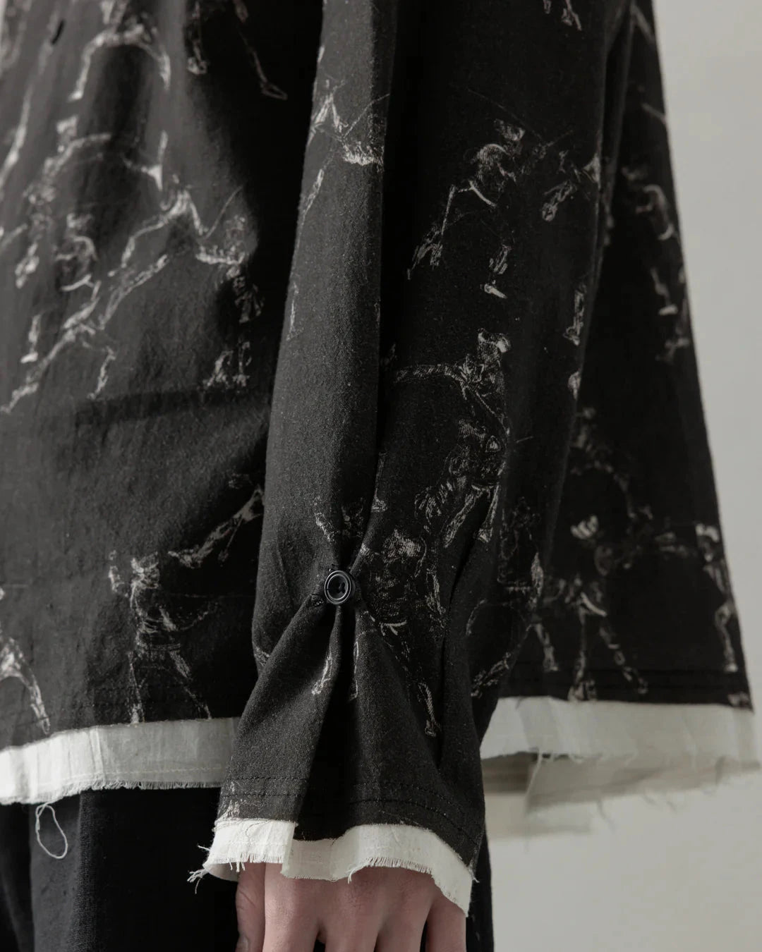 25SS|Seasonal Print LS (Black)