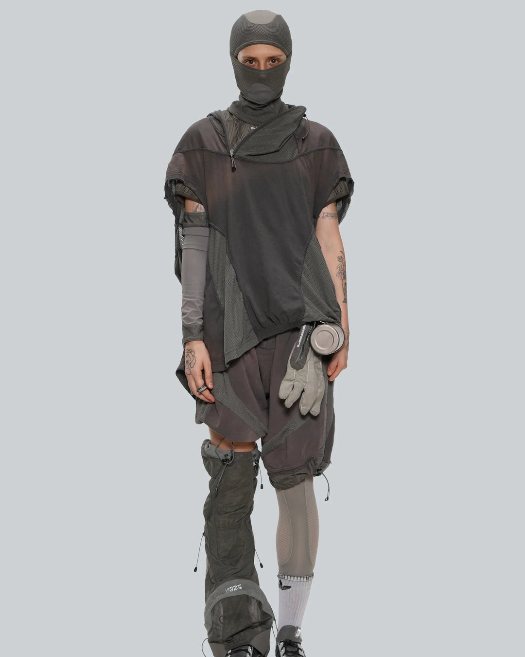 TM / NAMELESS HOODED TANK TOP