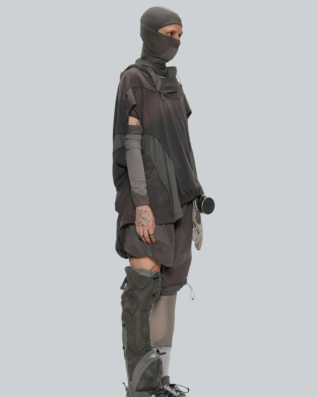 TM / NAMELESS HOODED TANK TOP