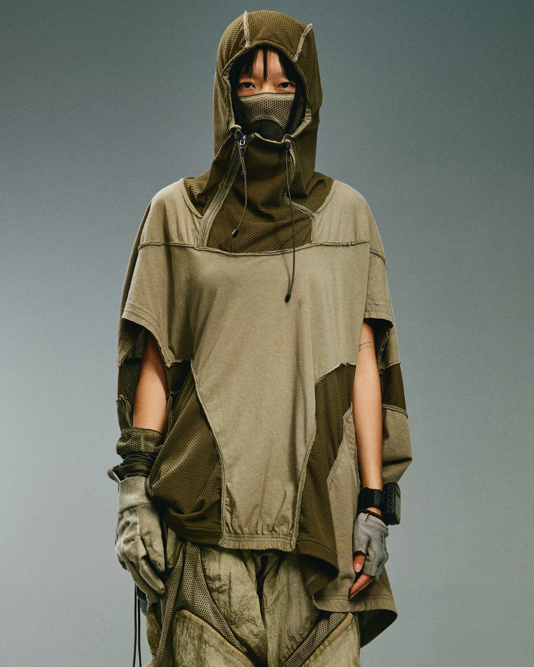TM / NAMELESS HOODED TANK TOP