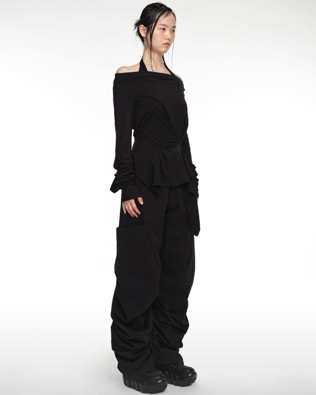 INCLINE DRAPING LONG SLEEVE