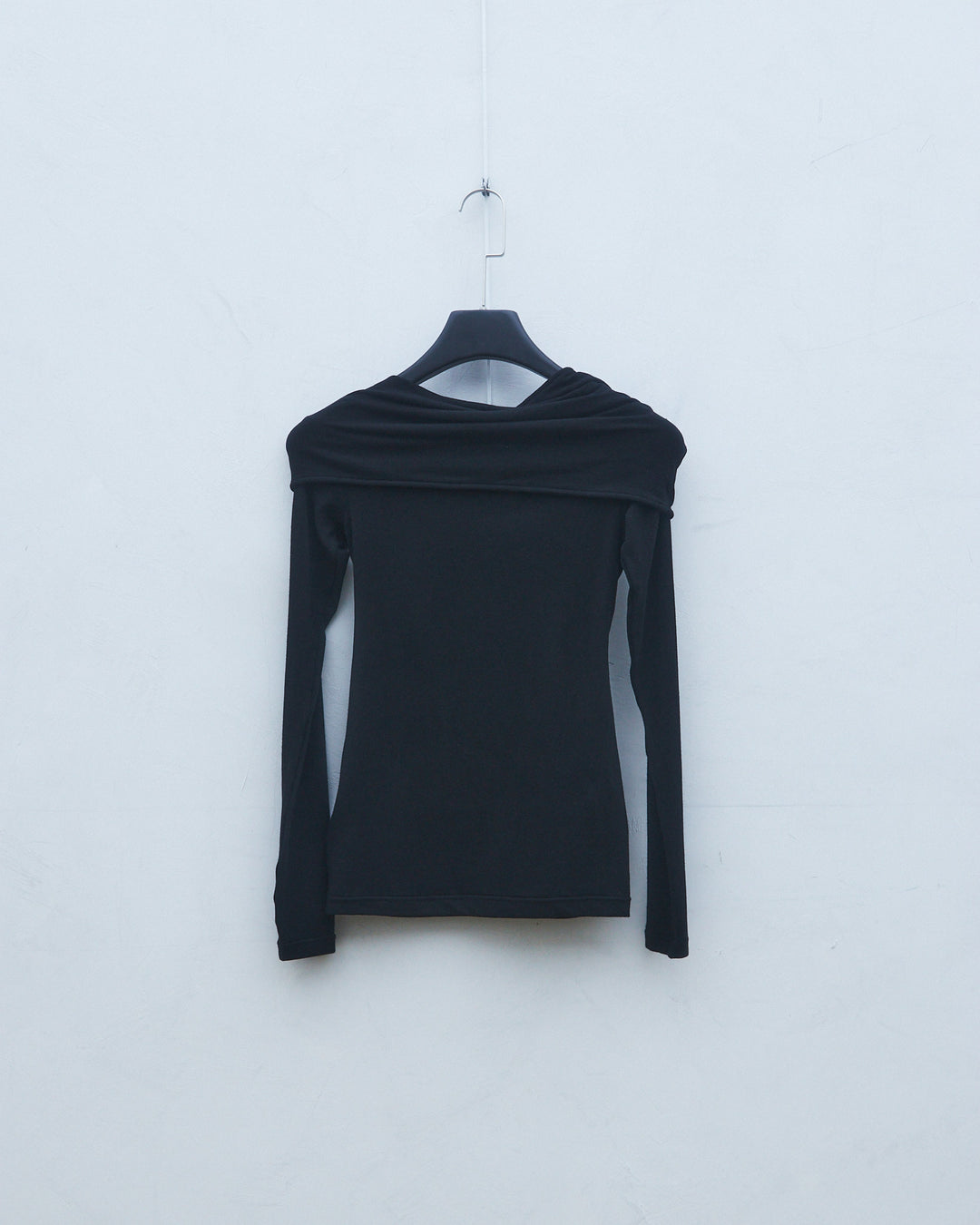 MARRKNULL • Black Wrapped Collar Long Sleeve T-shirt