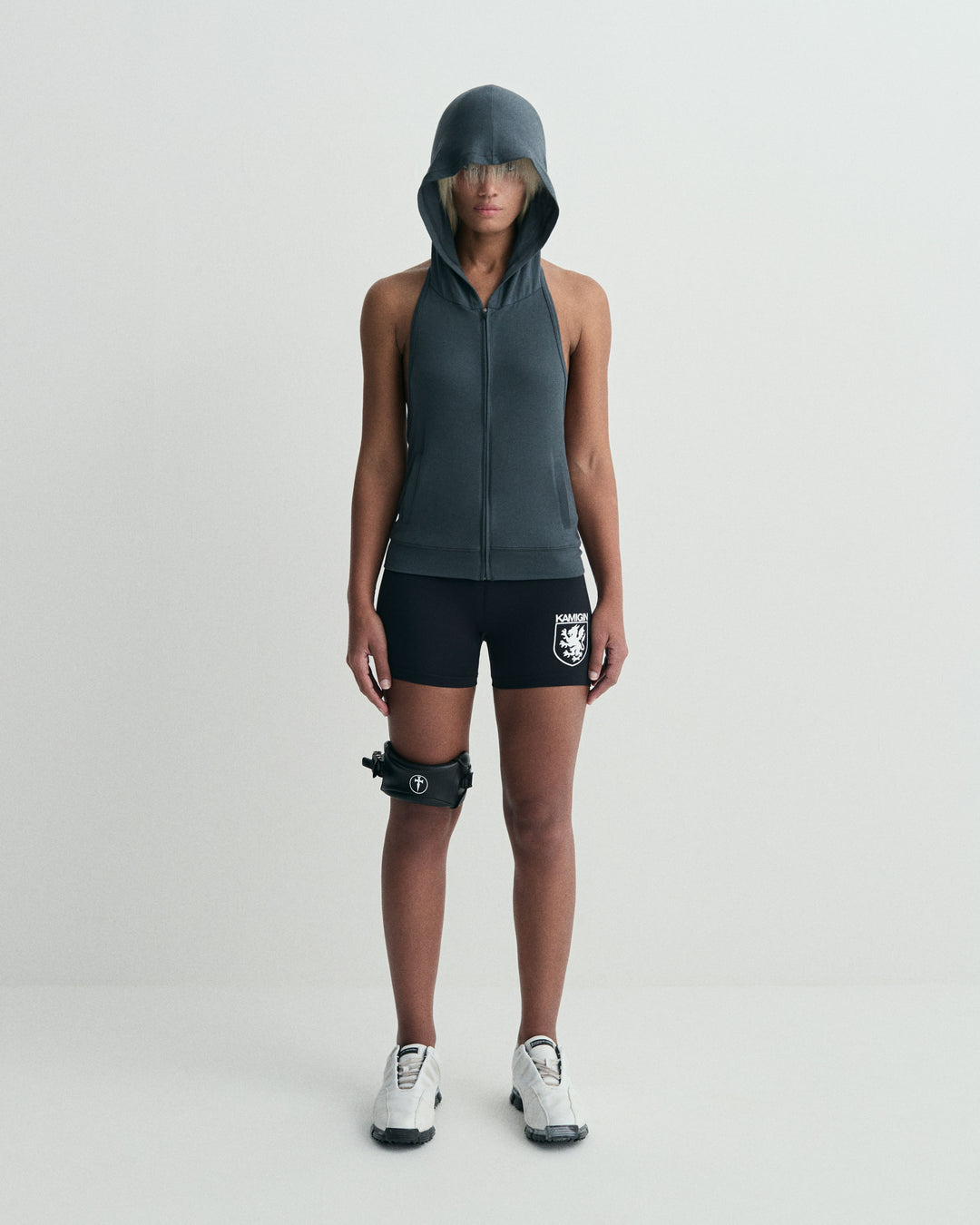 W / Zip - up Hooded Vest