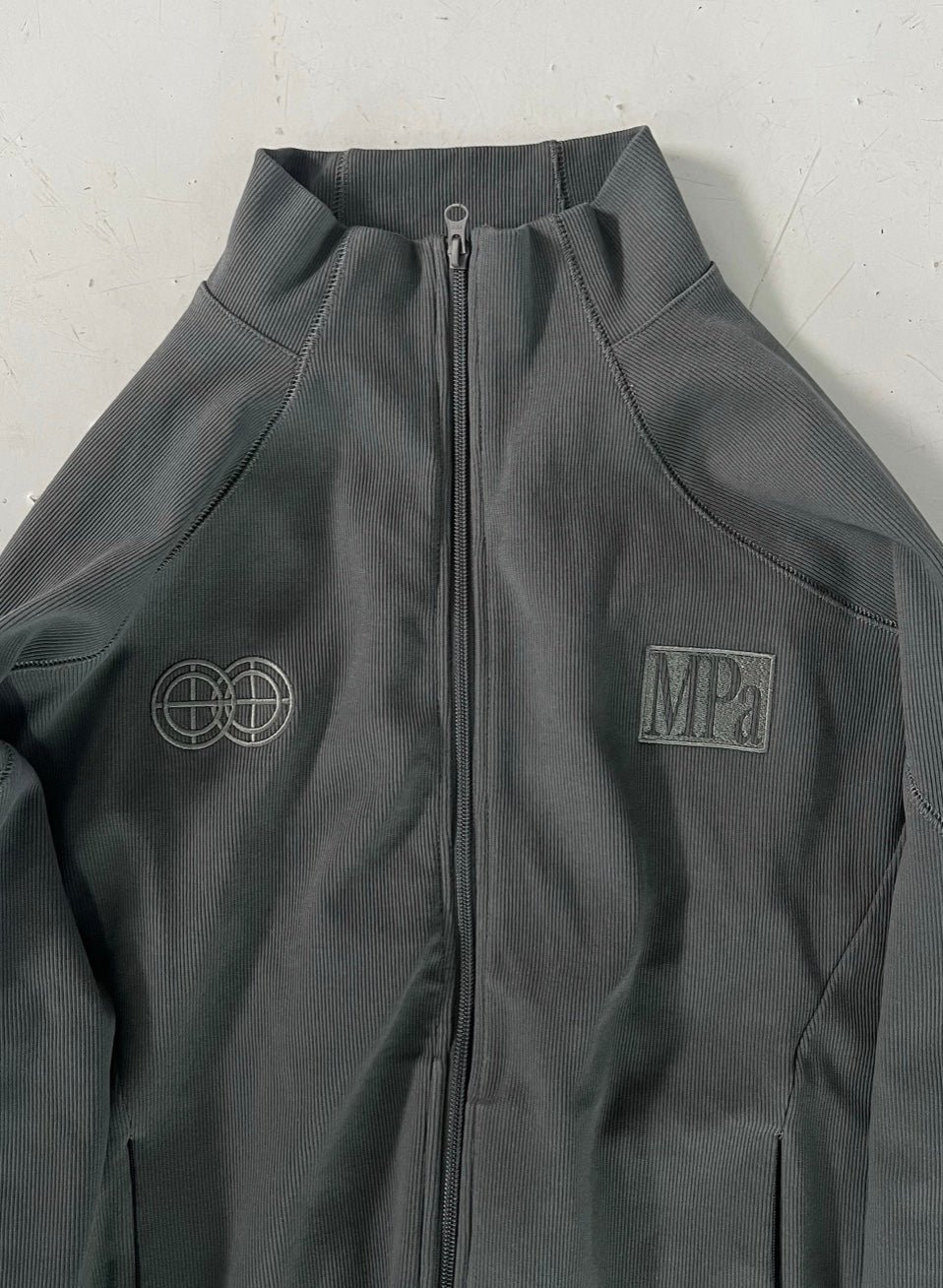 Ribbed Zip Jacket ( charcoal )