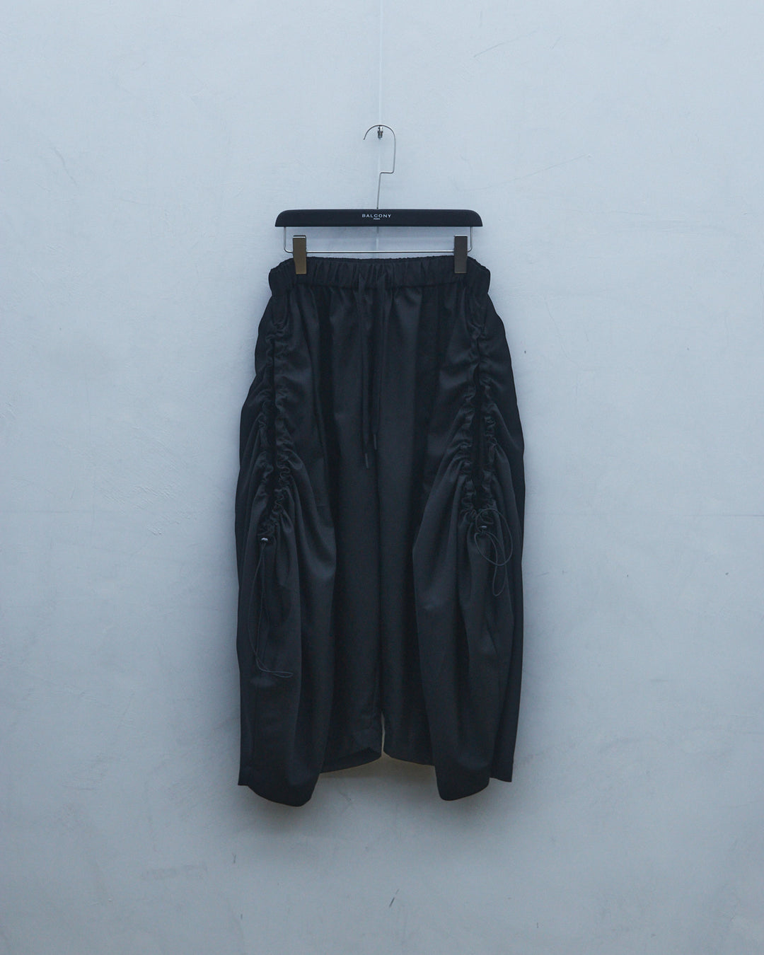 Nepenthes Giant Pocket Pants - Black