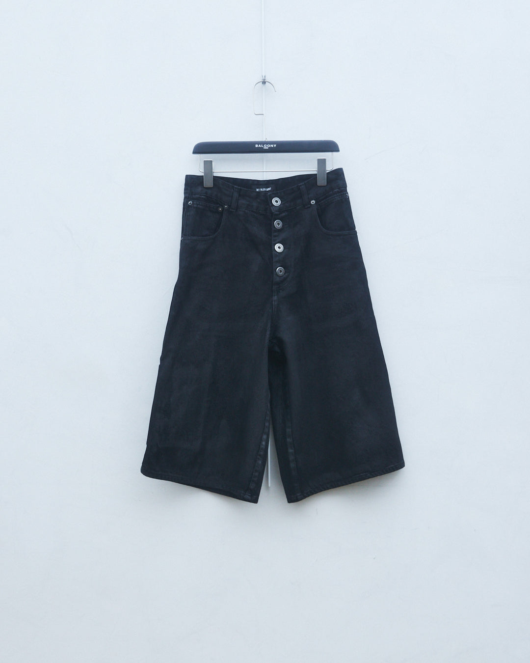 WAXED DENIM SHORTS