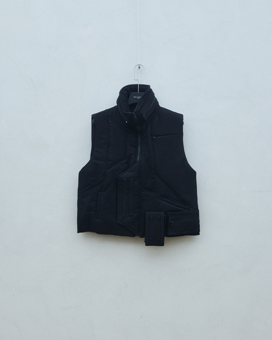 UTX-04 PUFFER VEST (Black)