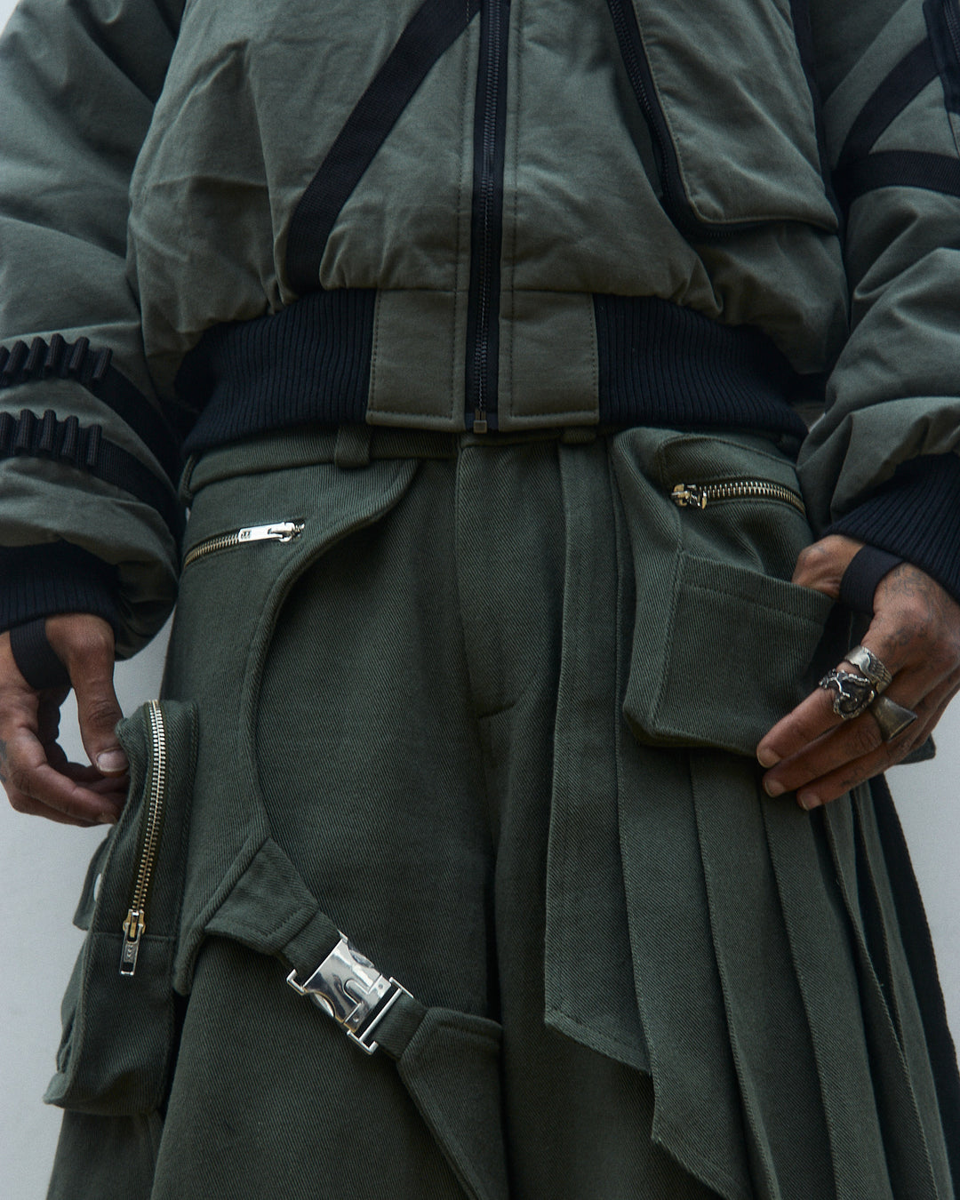 LOCK BOMBER JACKET (Olive)