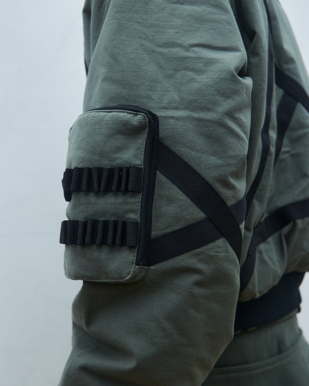 LOCK BOMBER JACKET (Olive)