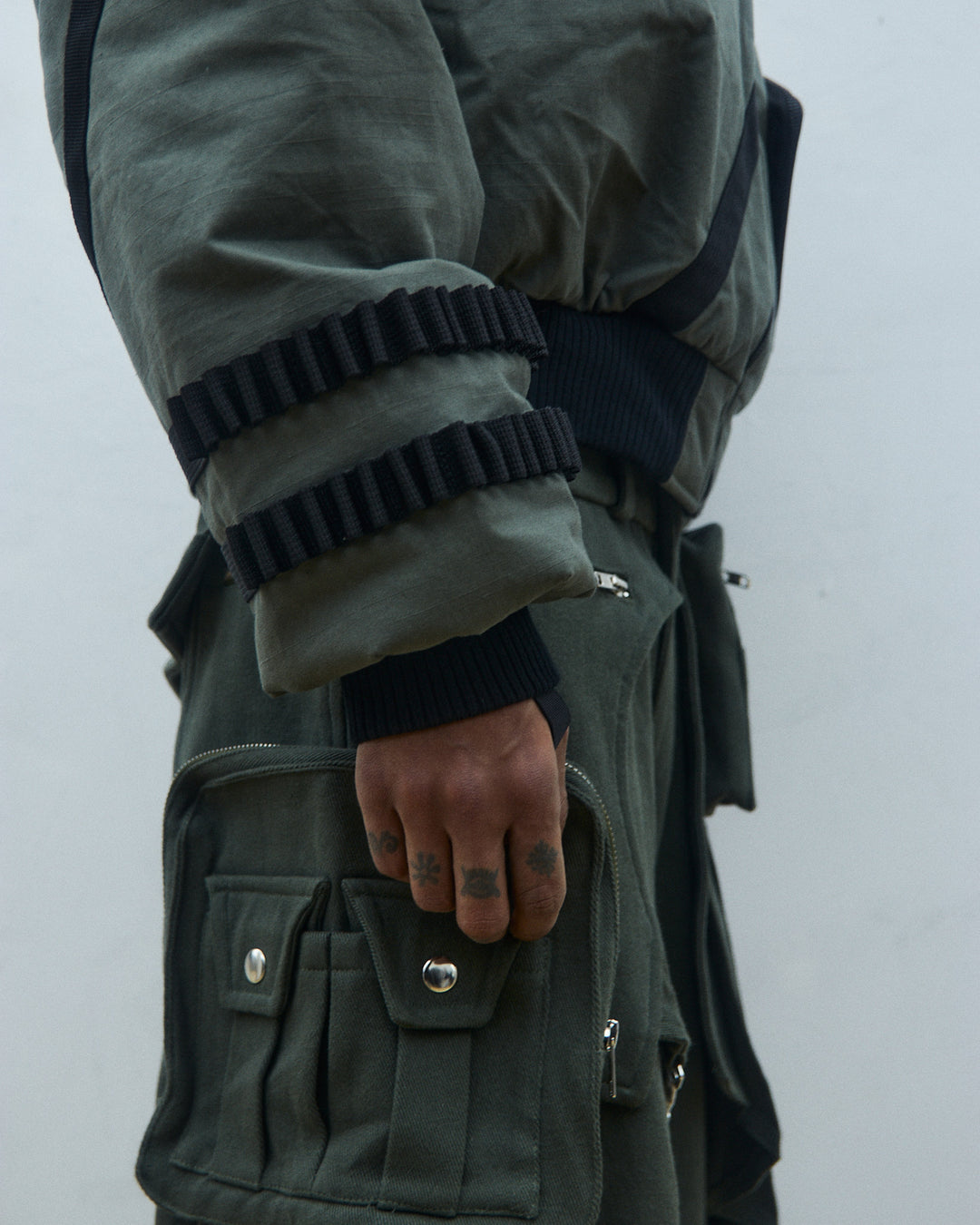 LOCK BOMBER JACKET (Olive)