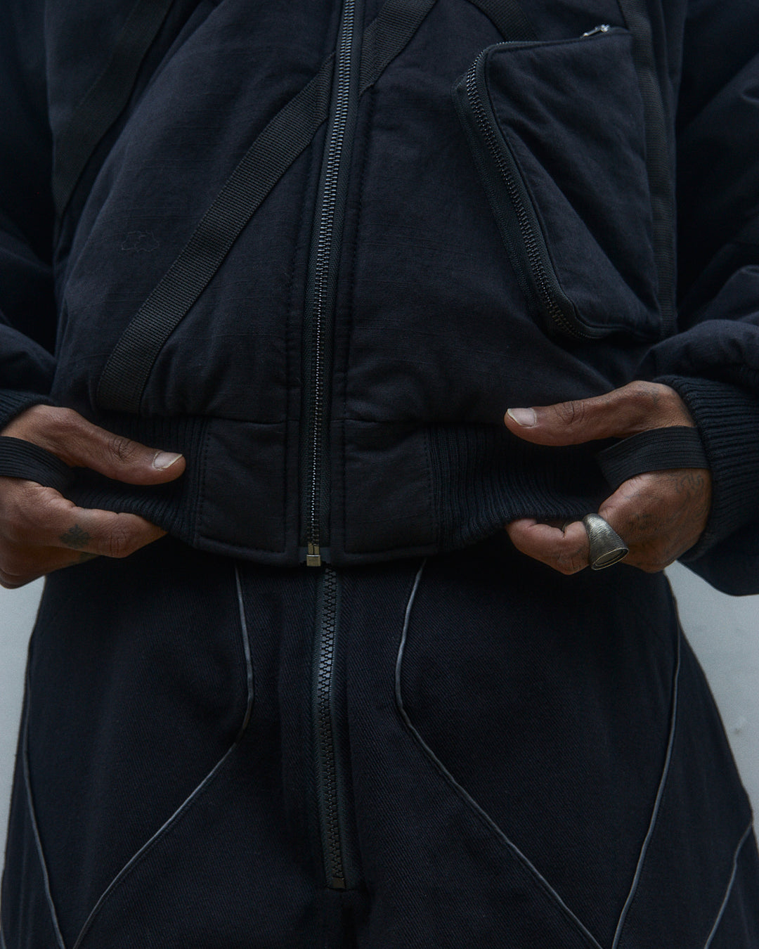 LOCK BOMBER JACKET (Black)