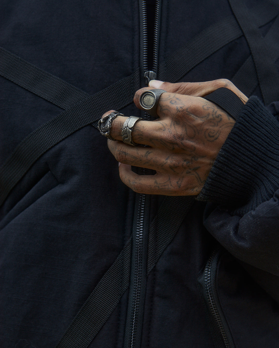 LOCK BOMBER JACKET (Black)