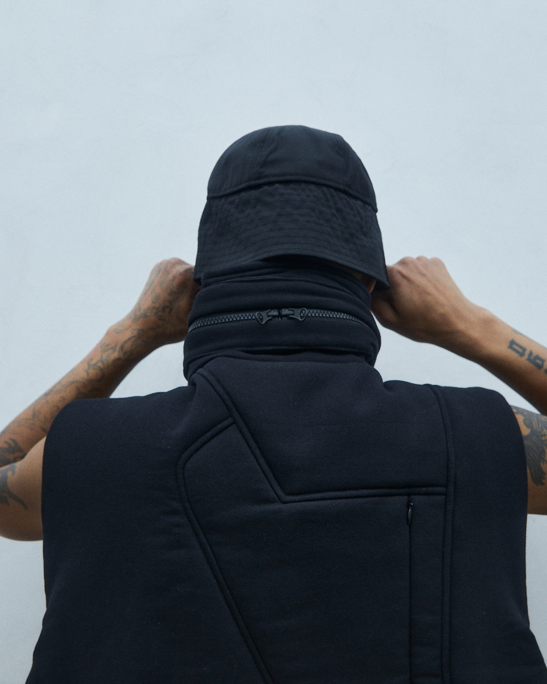 UTX-04 PUFFER VEST (Black)