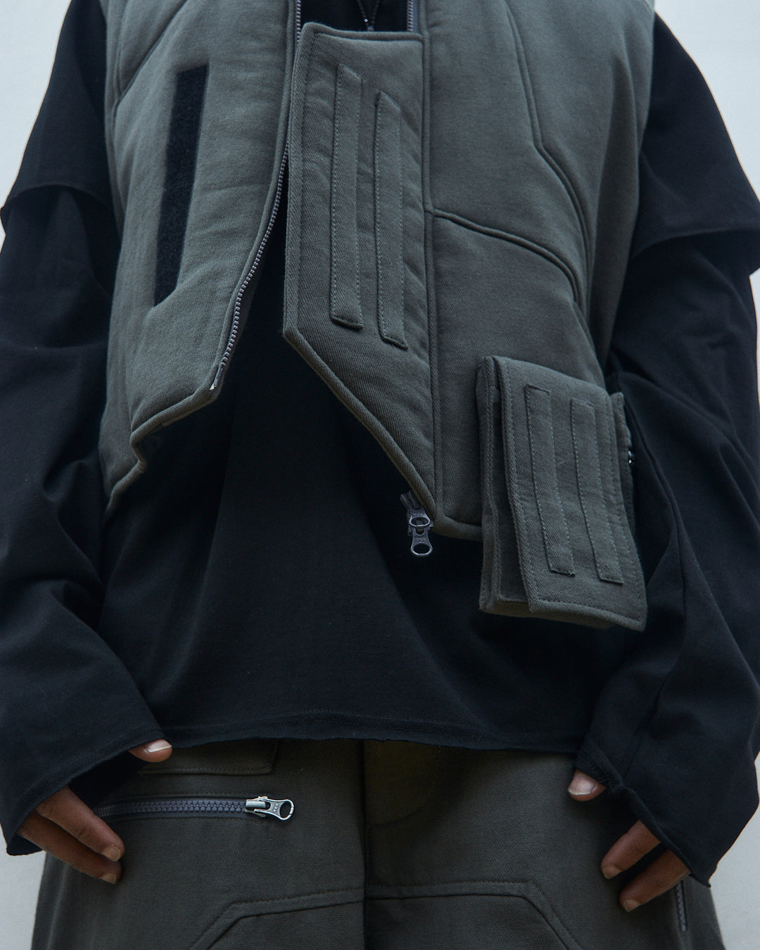 UTX-04 PUFFER VEST (Moss-Gray)