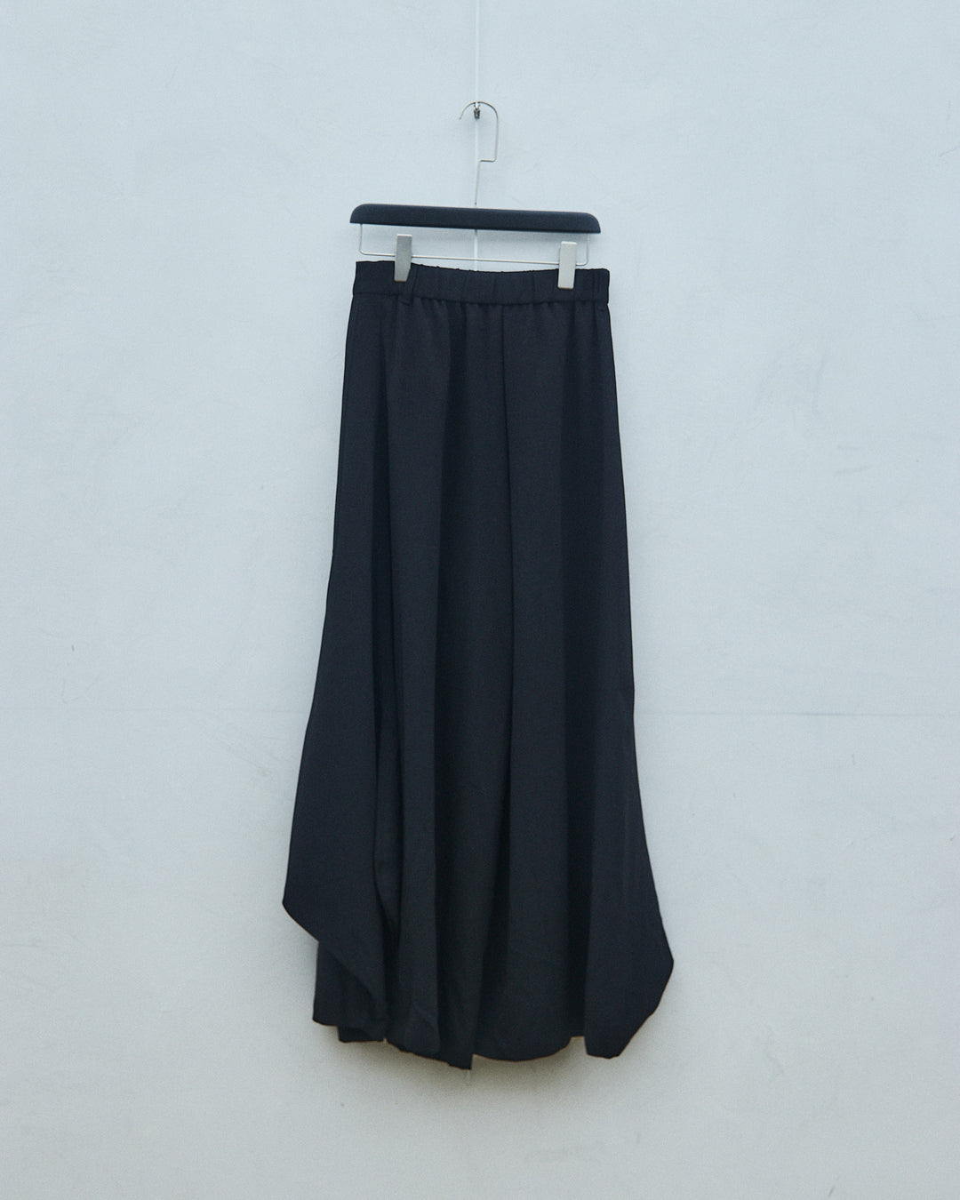 Black shaped culottes