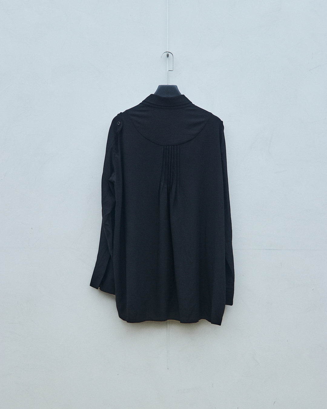 Firework-themed long-sleeved shirt (black)
