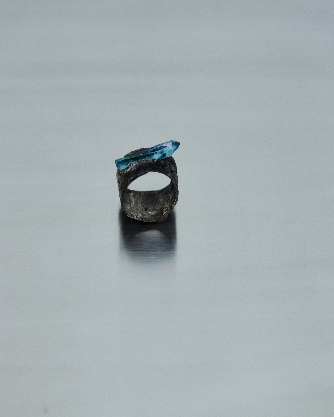 A Frozen light embedded in a tactile dream III