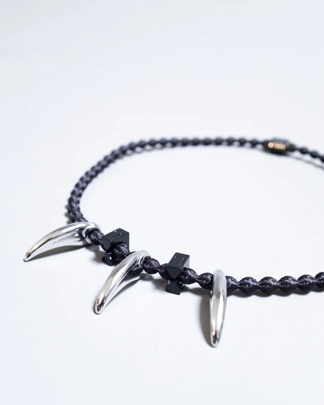 iN Necklace-FANG