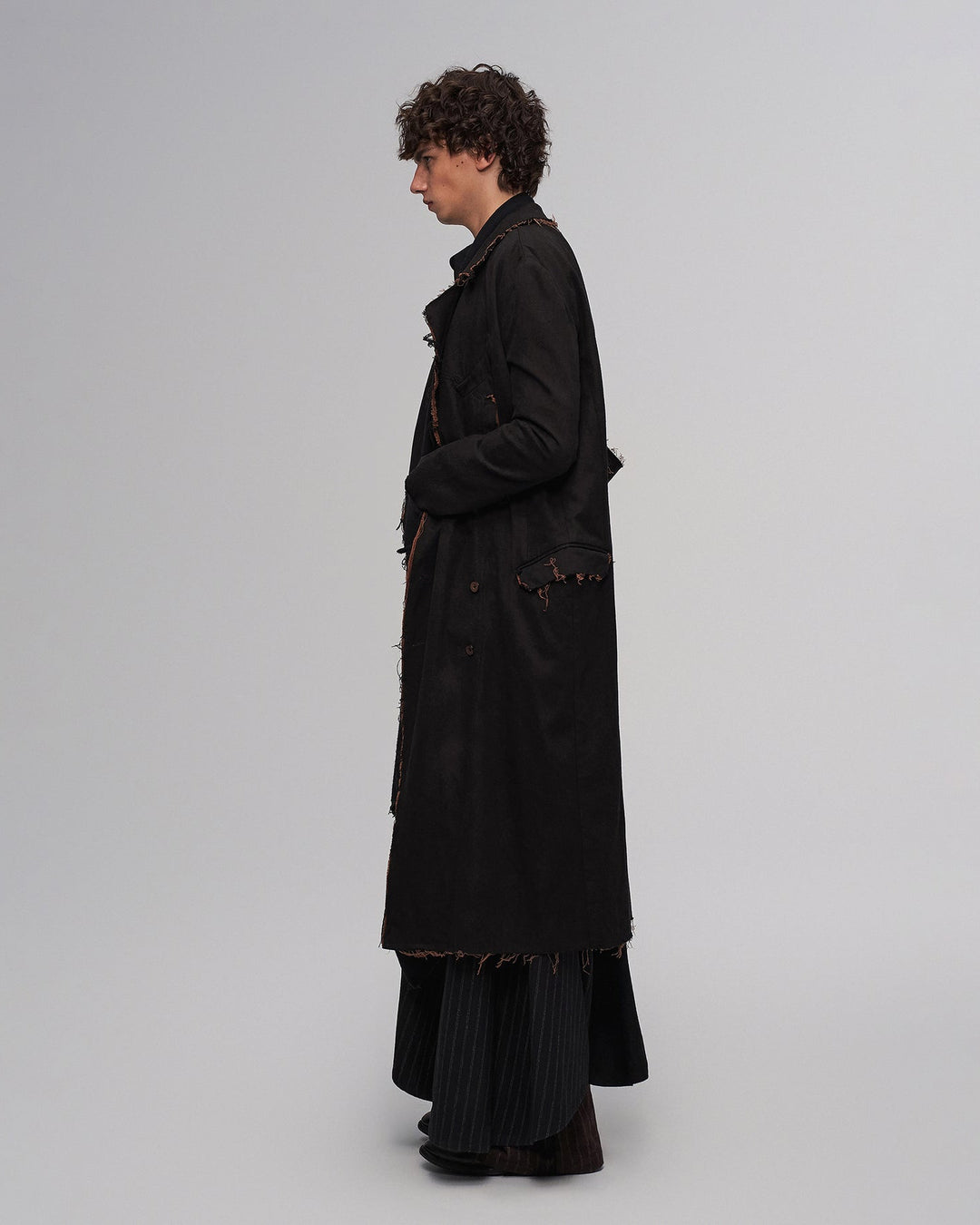 Flame-Ember Pleated Coat (Black)