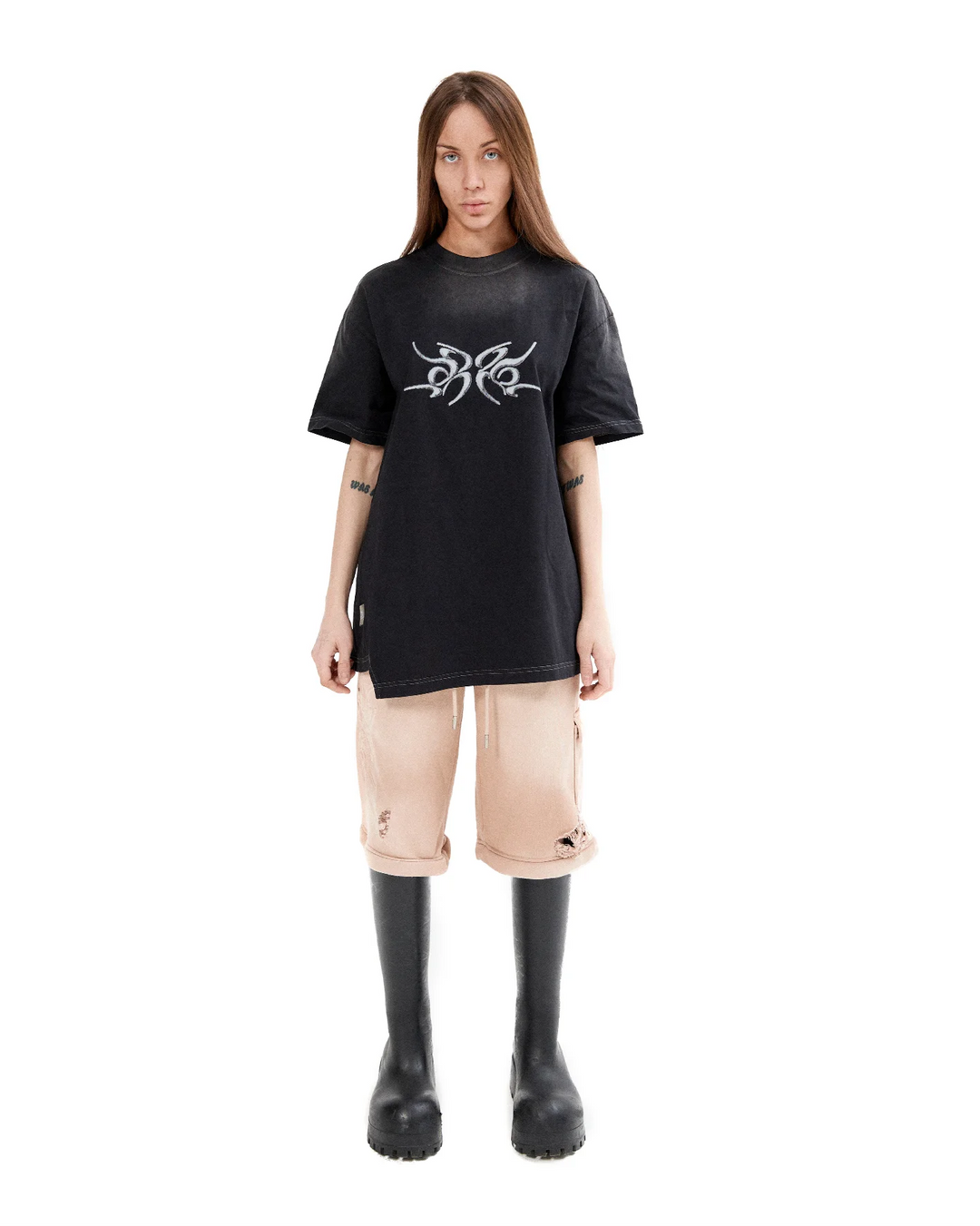 Asymmetrical t-shirt with volume print