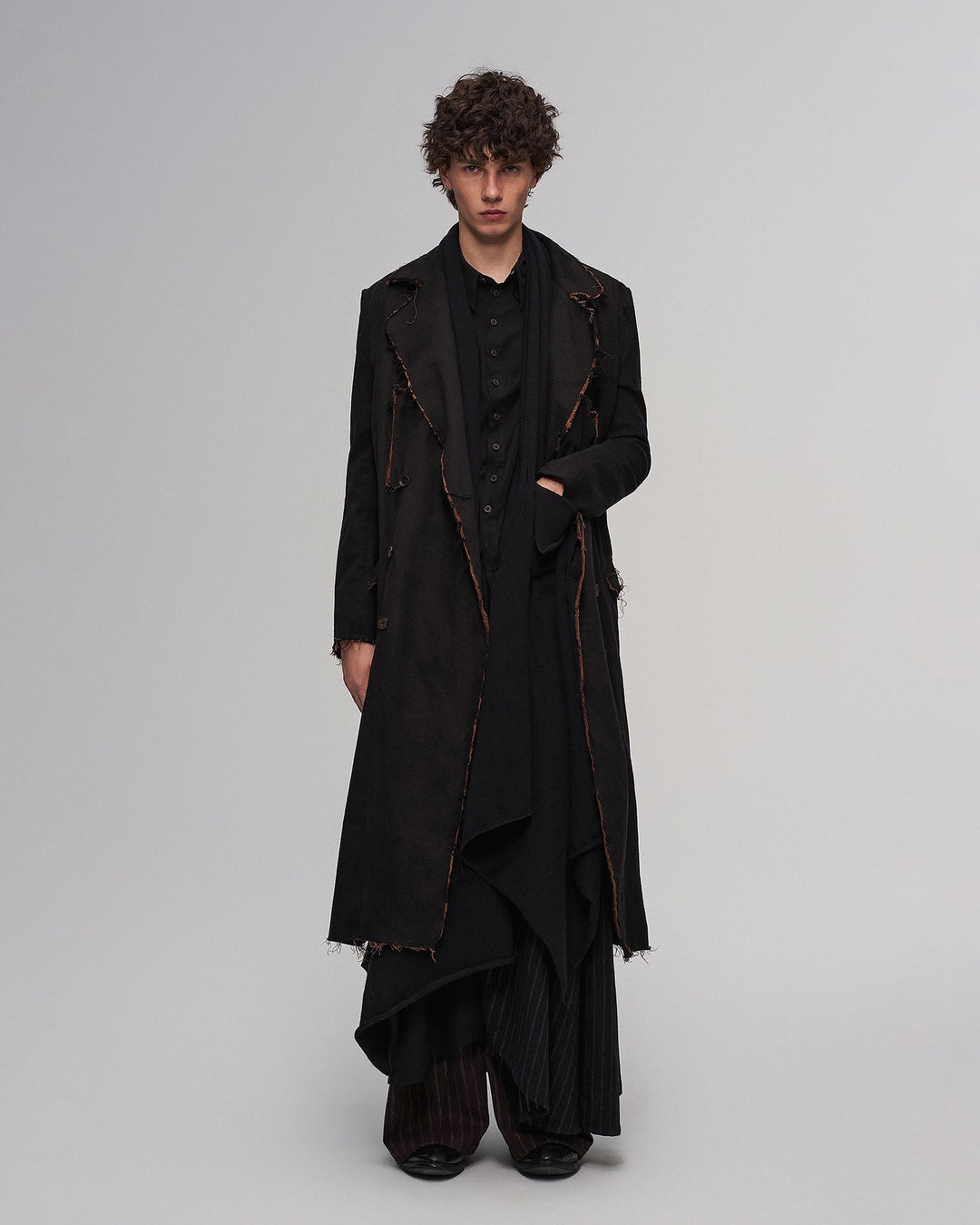 Flame-Ember Pleated Coat (Black)