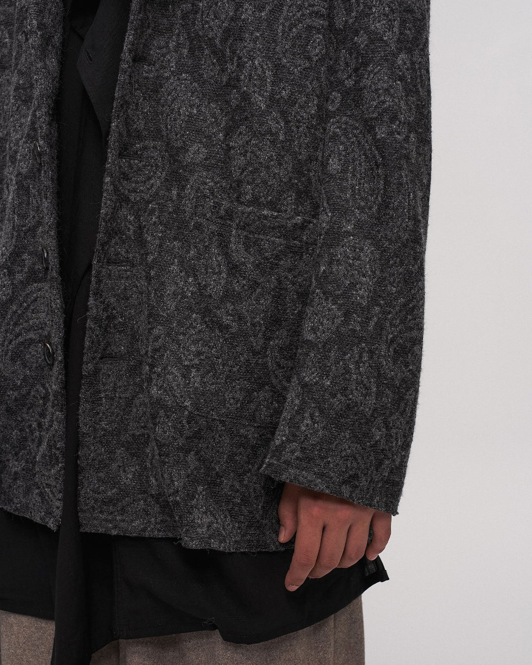 Jacquard knit suit in black and gray