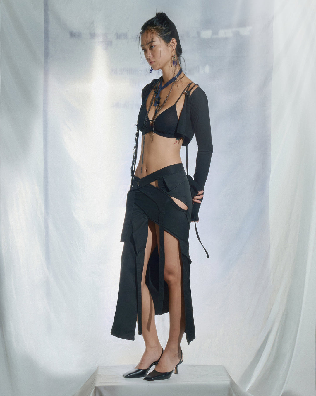 OBLIQUE SLIT LONG SKIRT